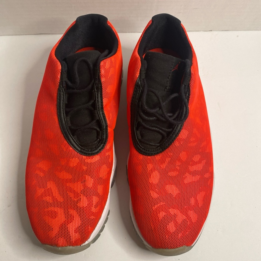 Air Jordan Future Low Men Shoe Red/Pink Camo Infrared 718948-622 Size 8